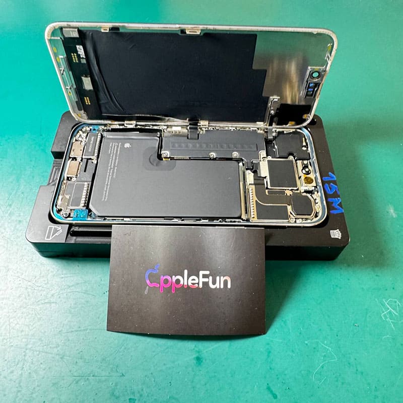 Разбор iPhone 15 Pro Max